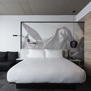 Escad Hotel