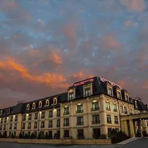 Hotel Hotel Brossard, Brossard
