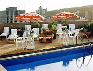 Hotel Le Cantlie Suites Montreal