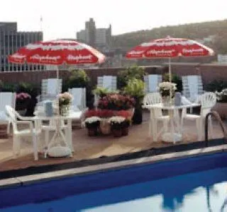 Hotel Le Cantlie Suites Montreal 4*,