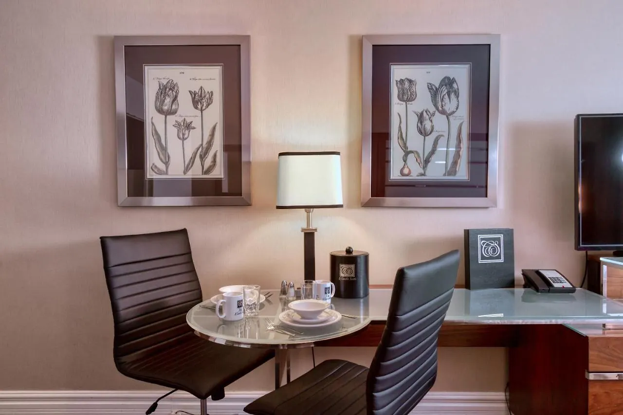 Hotel Le Cantlie Suites Montreal